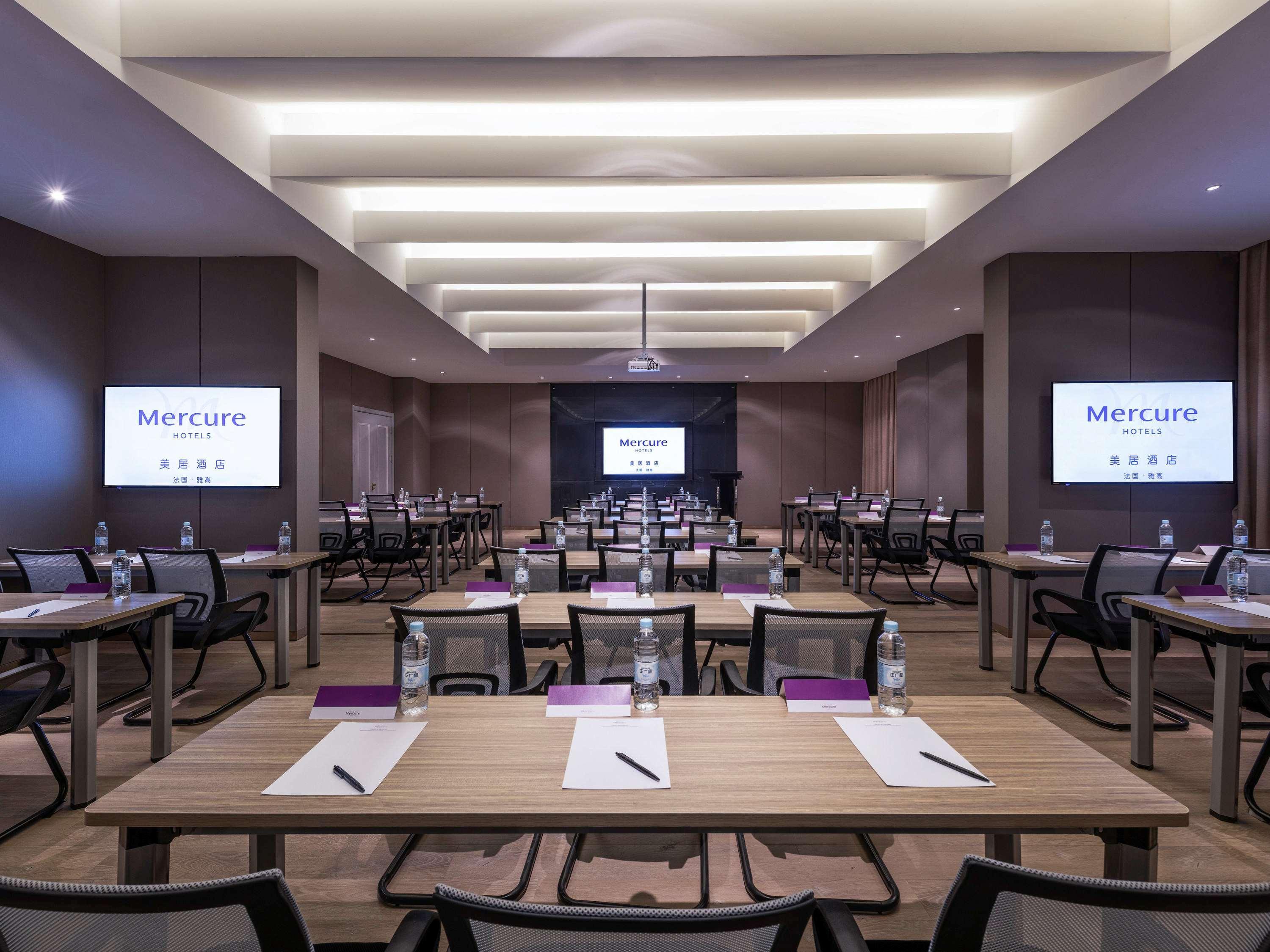 Mercure Shanghai Jiuting Екстериор снимка