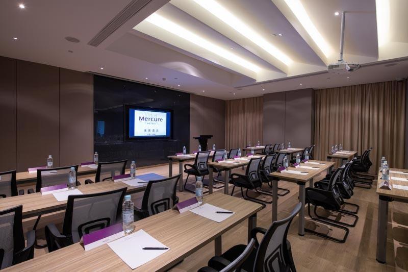 Mercure Shanghai Jiuting Екстериор снимка